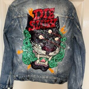 Levi’s Fashion “DIE SLOW” Hand Painted Hip Hop Jeans Denim Jacket Outwear Medium